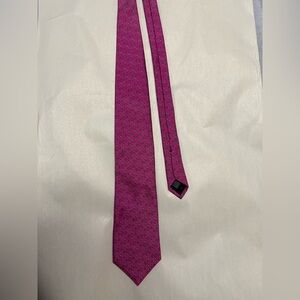 Pink Brooks Brothers Chain Link Pattern Tie
